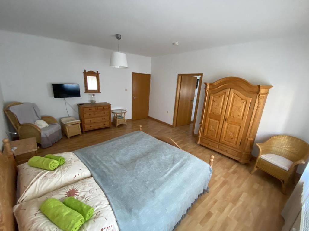 Ferienwohnung Am Theo Carlen Platz Ormesheim Kültér fotó